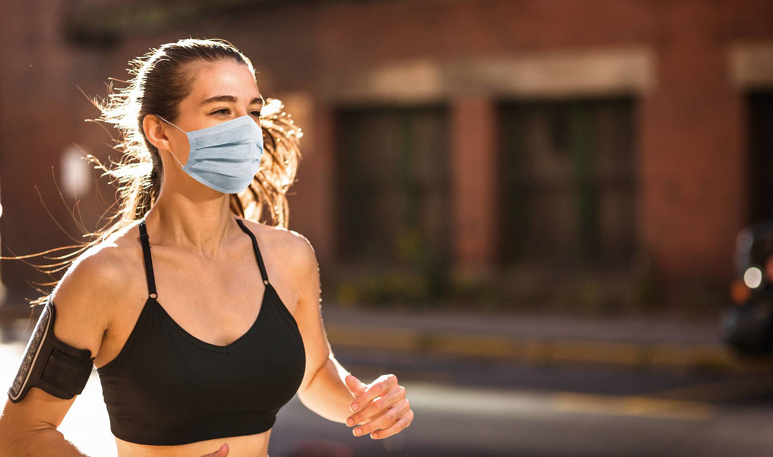 Correr de máscara: veja 5 mitos e verdades aqui!